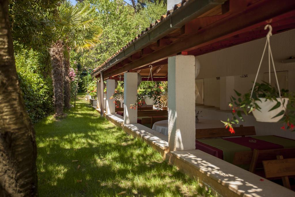 Apartments Villa Ban Ровин Екстериор снимка