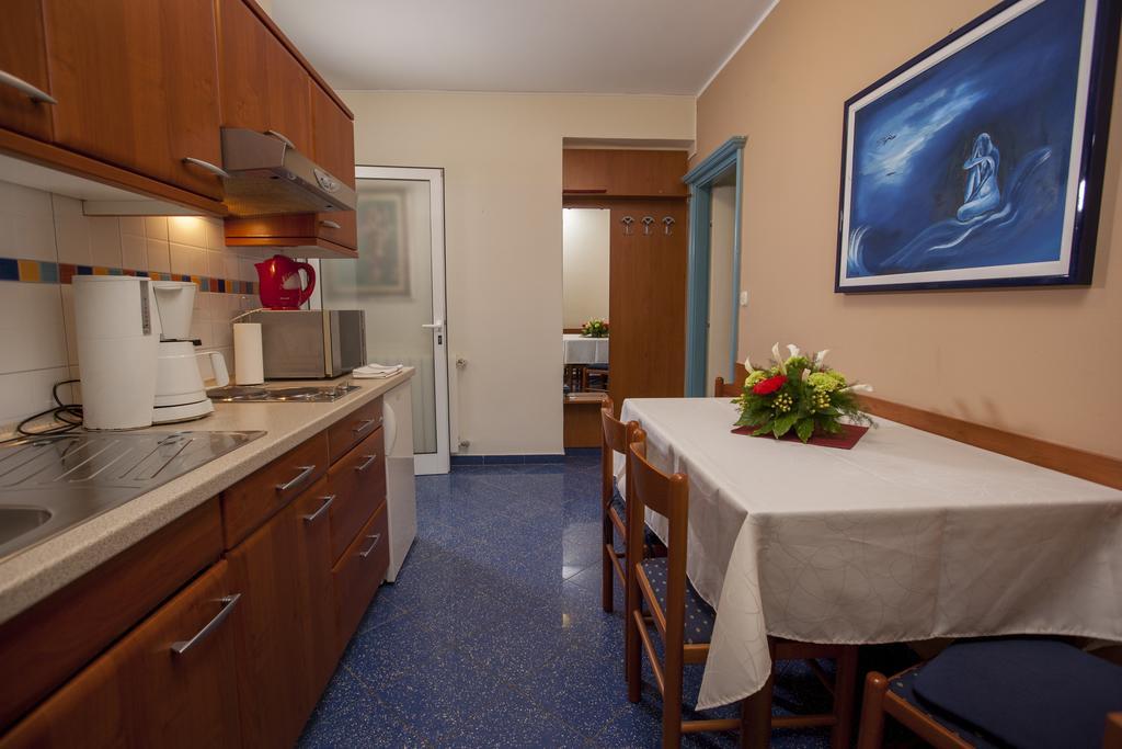 Apartments Villa Ban Ровин Стая снимка