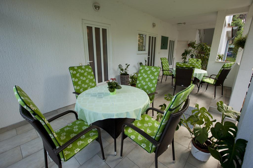 Apartments Villa Ban Ровин Стая снимка