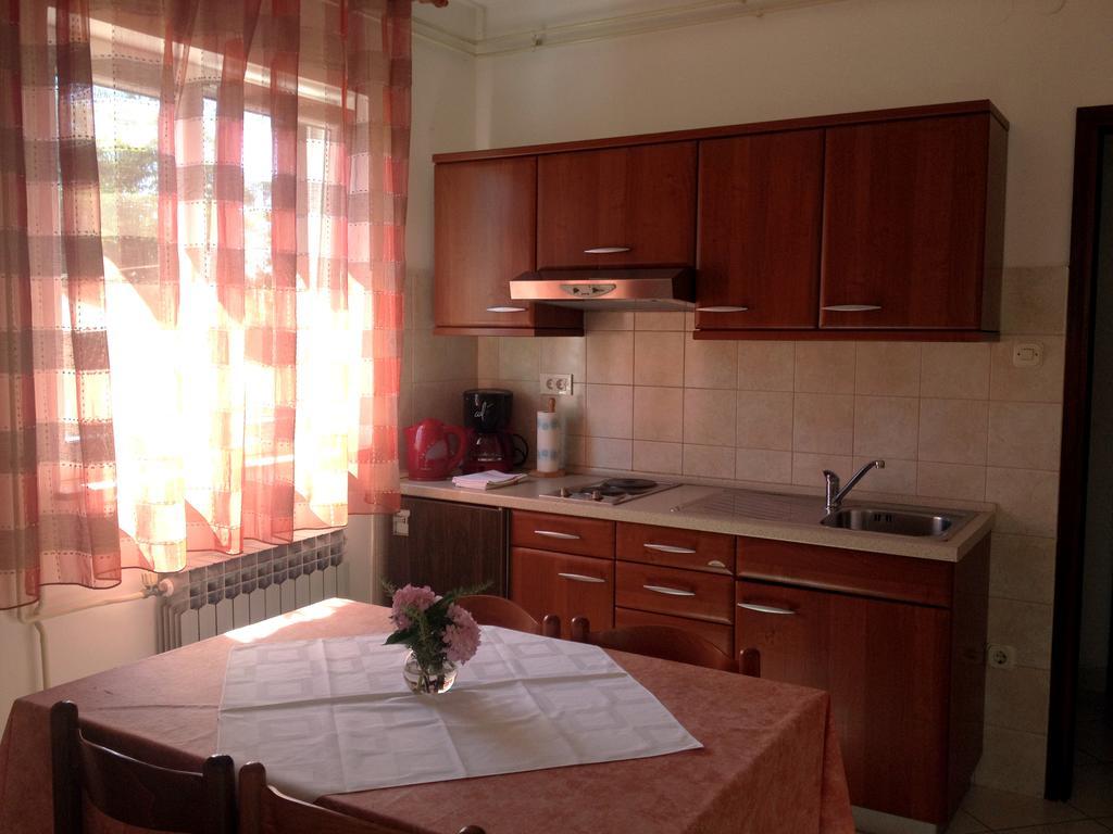 Apartments Villa Ban Ровин Стая снимка