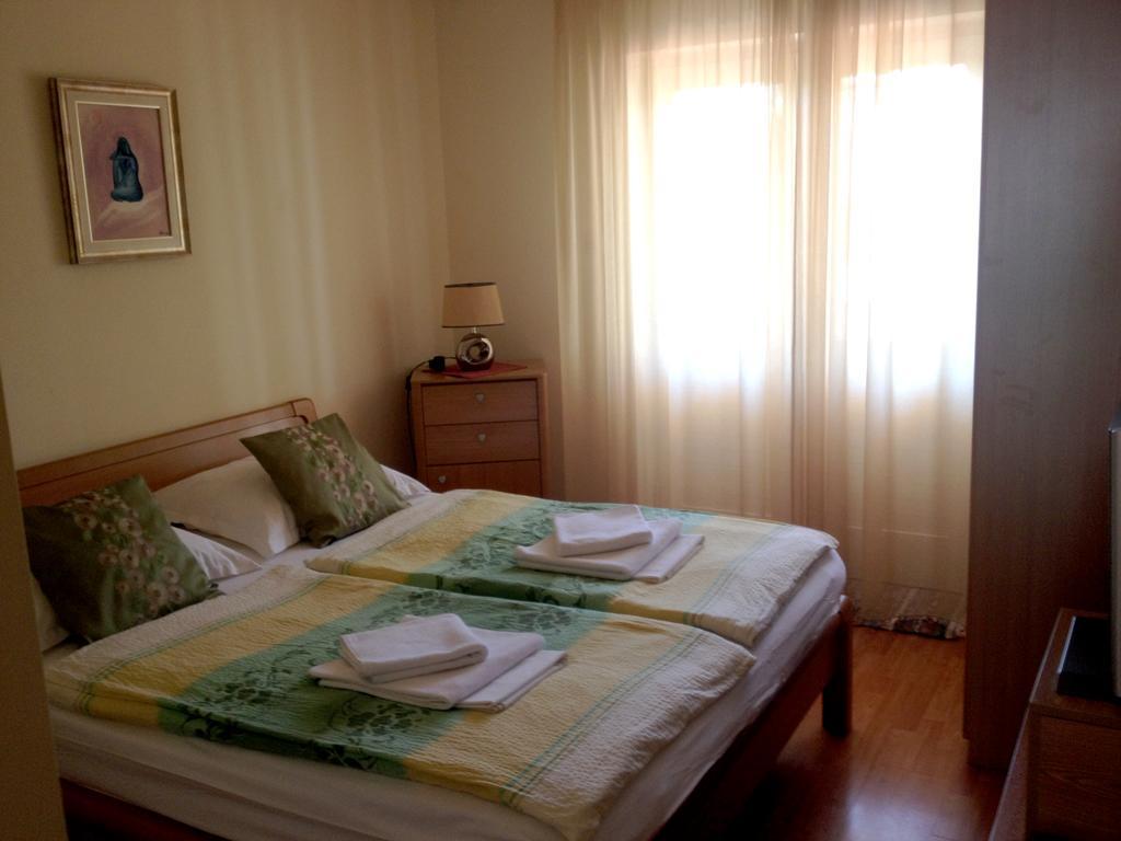 Apartments Villa Ban Ровин Стая снимка