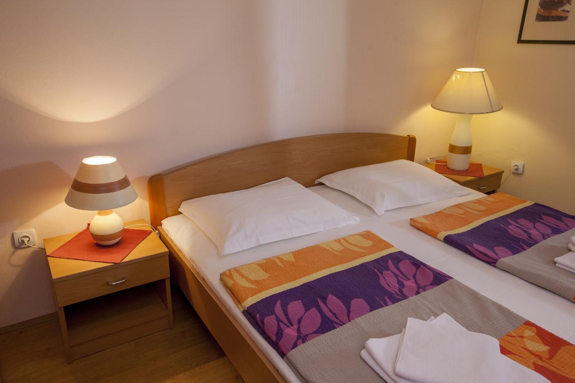 Apartments Villa Ban Ровин Стая снимка